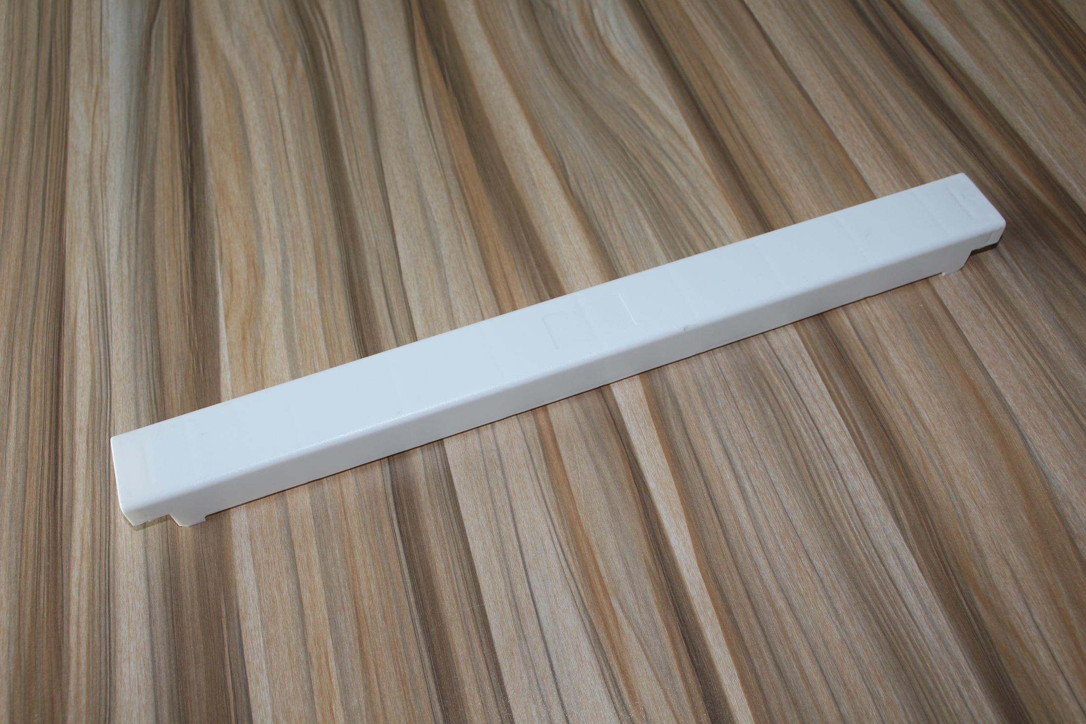 Твердая пустая панель